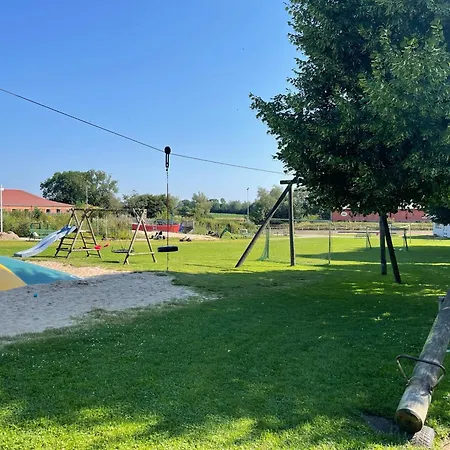 Holiday home Wellnesshaus Pusteblume Auf Dem Ostsee-reiterhof Mit Art-sauna & Whirlwanne *